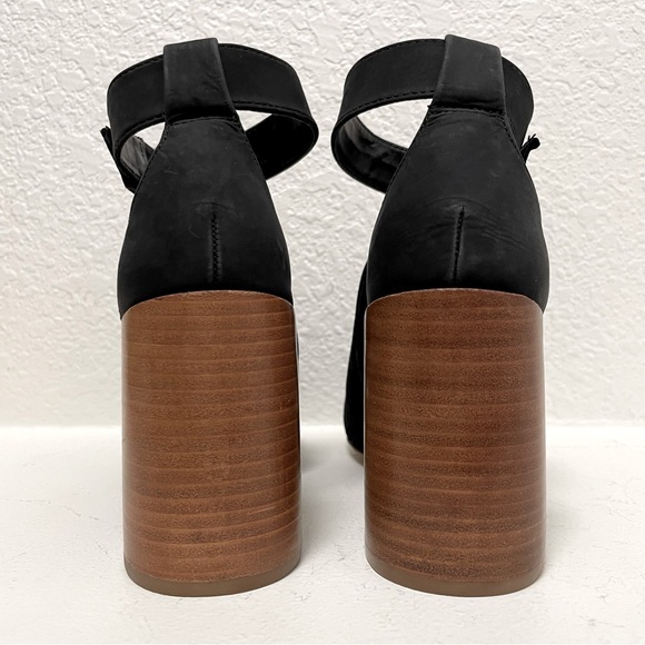 Steve Madden Sawyer Block Heel Sandals Perforated Leather Black Sz 7.5 - Picture 6 of 9